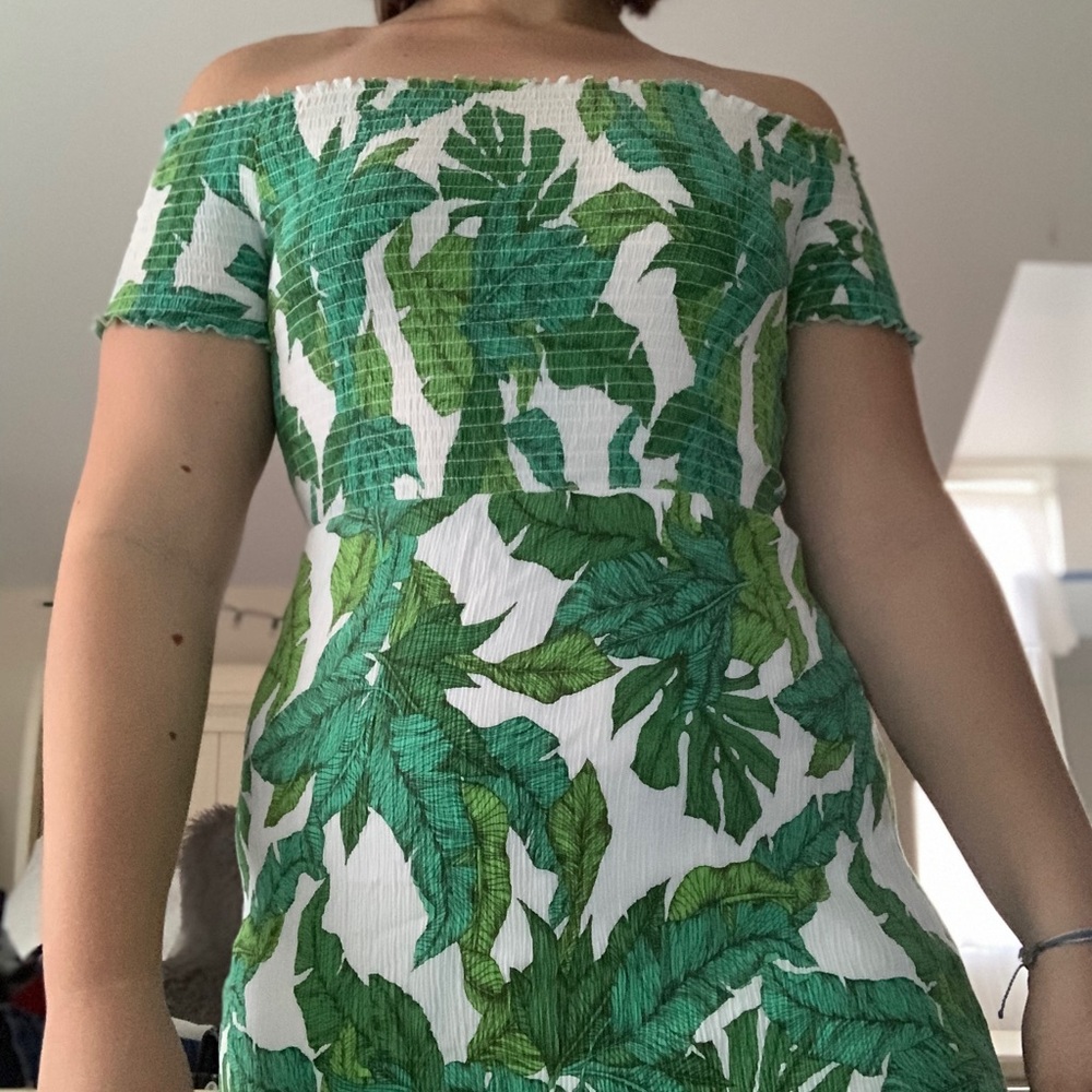 Tropical print off-the-shoulder dress